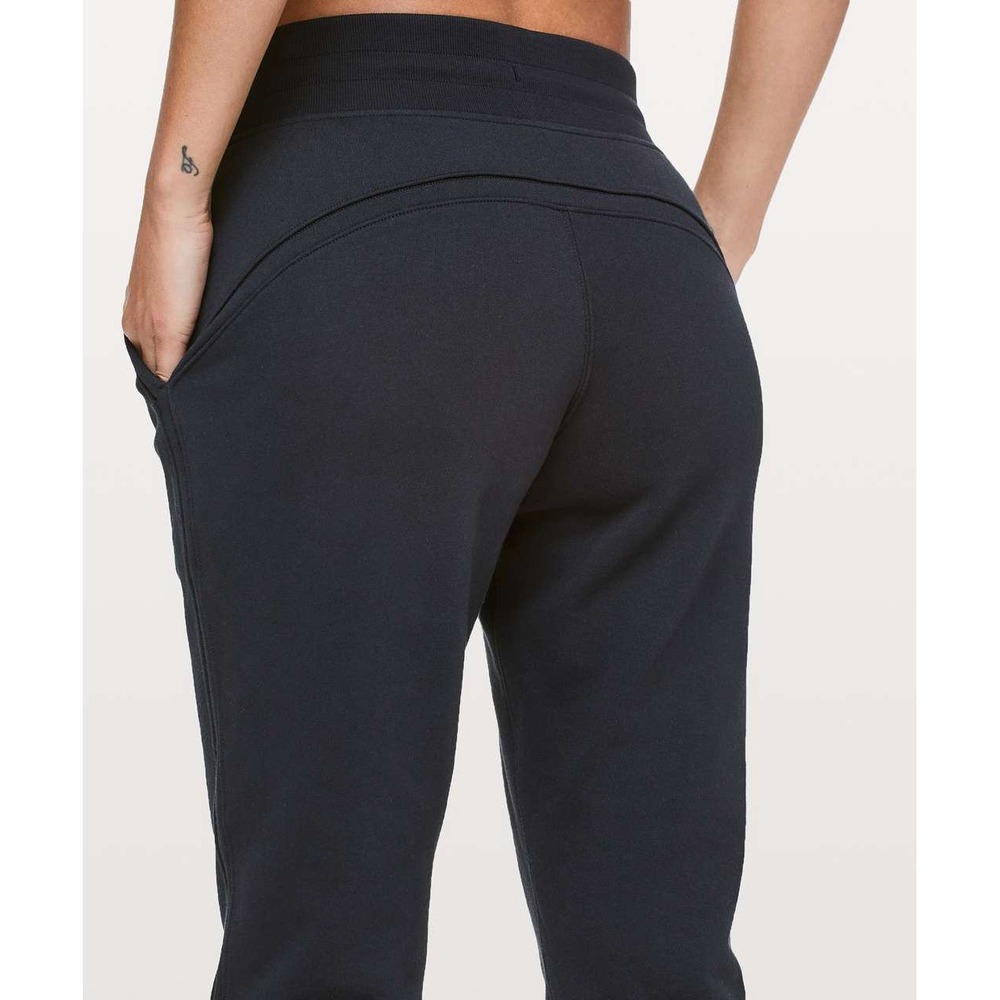 Lululemon Scuba High-Rise Jogger Black Fleece Sweatpants Size 4 - Picture 2 of 9
